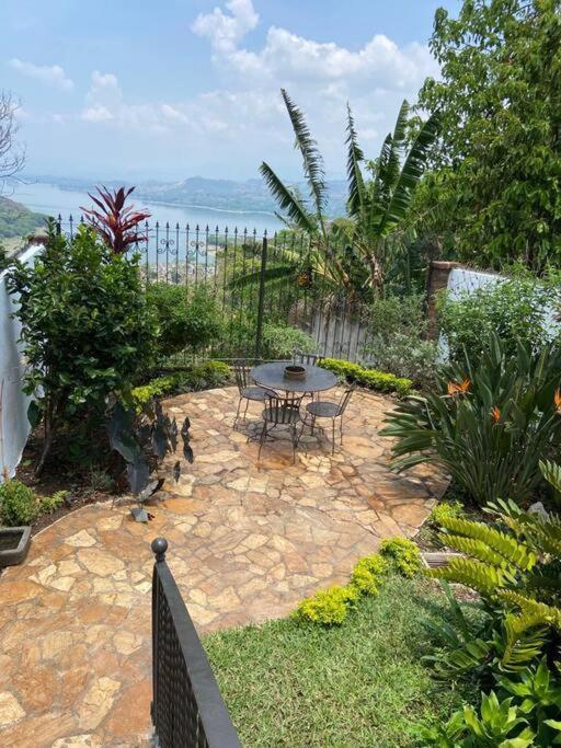 Casa Flor De Pajaro, Vistas Panoramicas Increibles Al Lago Hotel Suchitoto Bagian luar foto